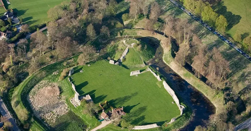 Berkhampstead (castle, canal, playground)