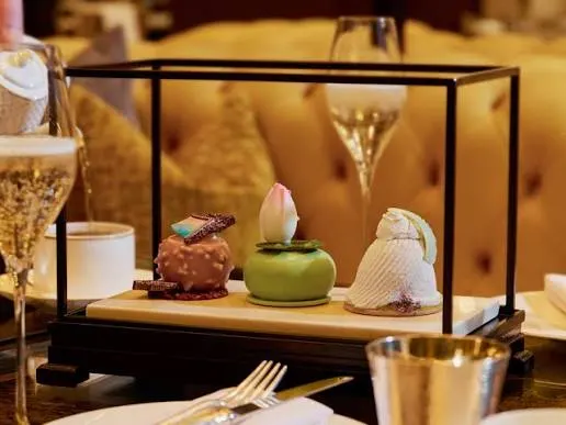 Rosewood London Art Afternoon Tea